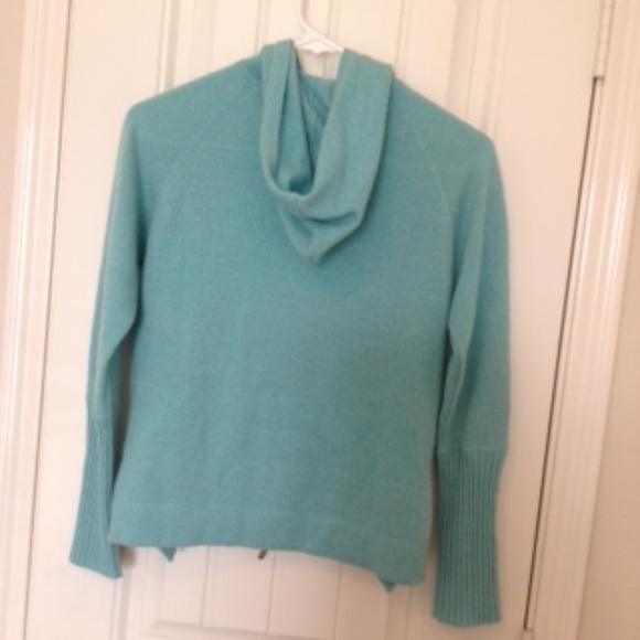 Turquoise cashmere hoodie - Picture 3 of 3